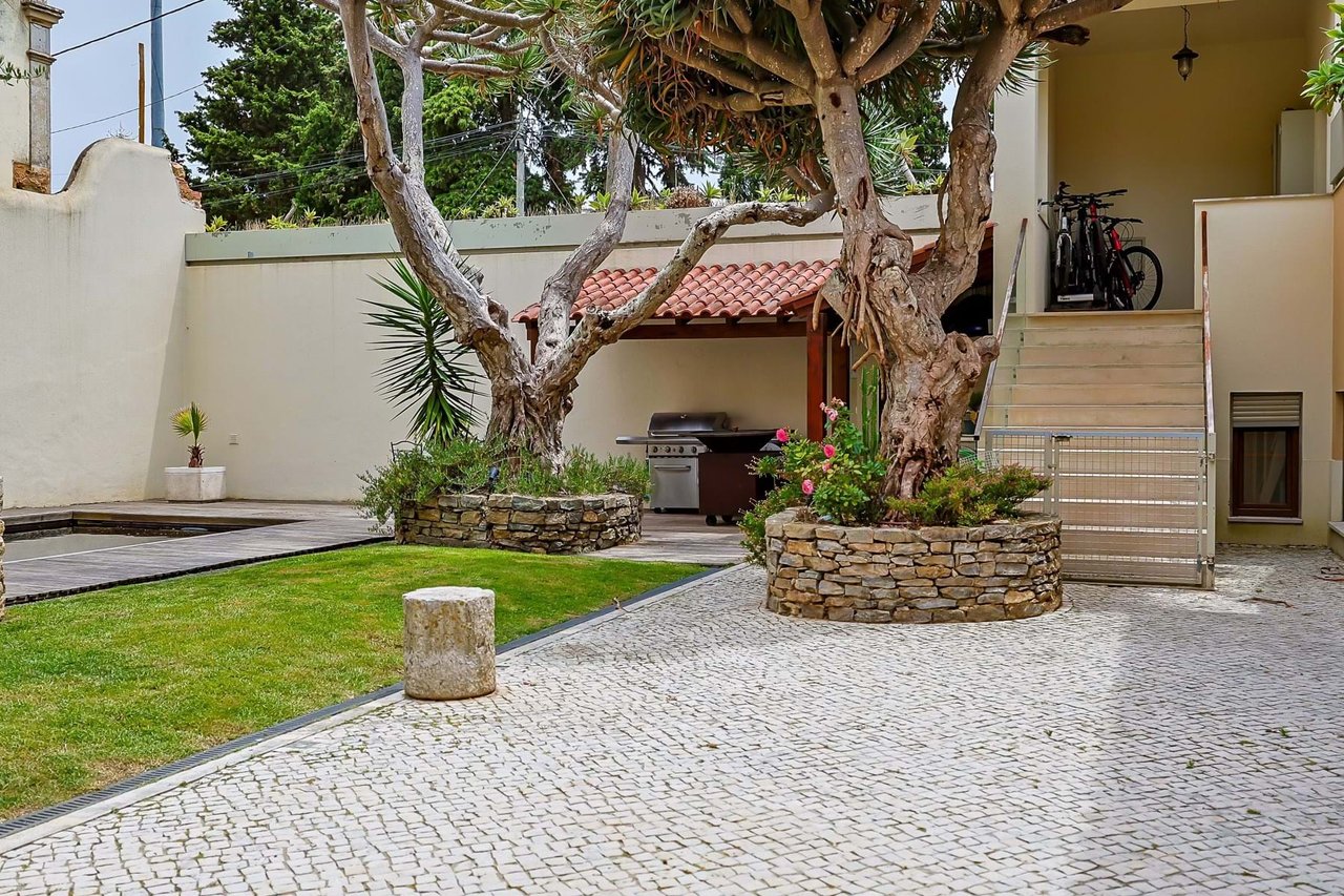 Trophy 5+2 Bedrooms Villa in Gandarinha,  Cascais’ Crown Jewel of Discrete Luxury and Sustainability
