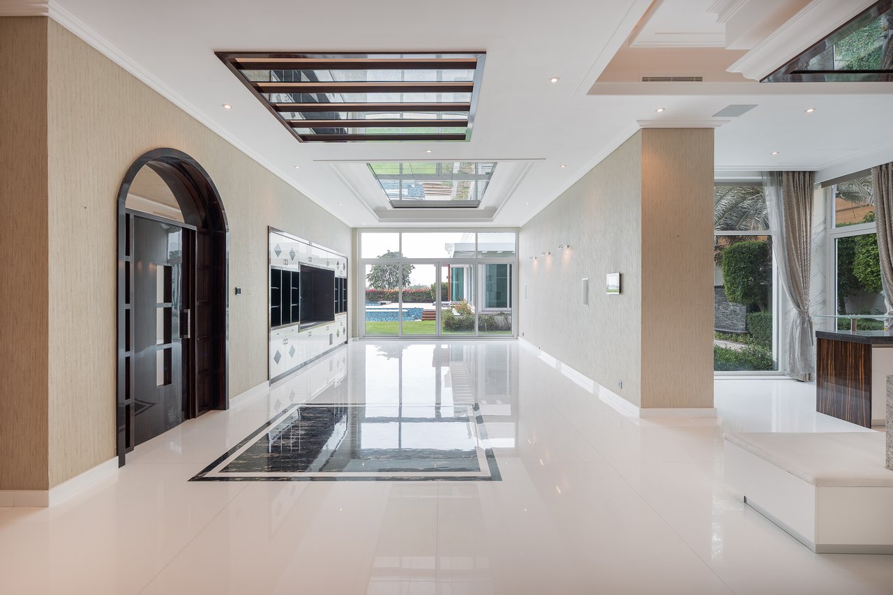 Emirates Hills Villa 