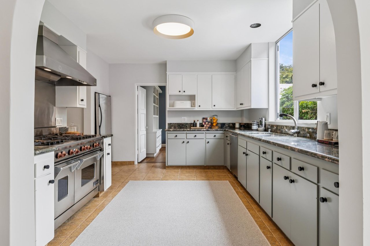 Historic Marina Boulevard Property with Stunning Views