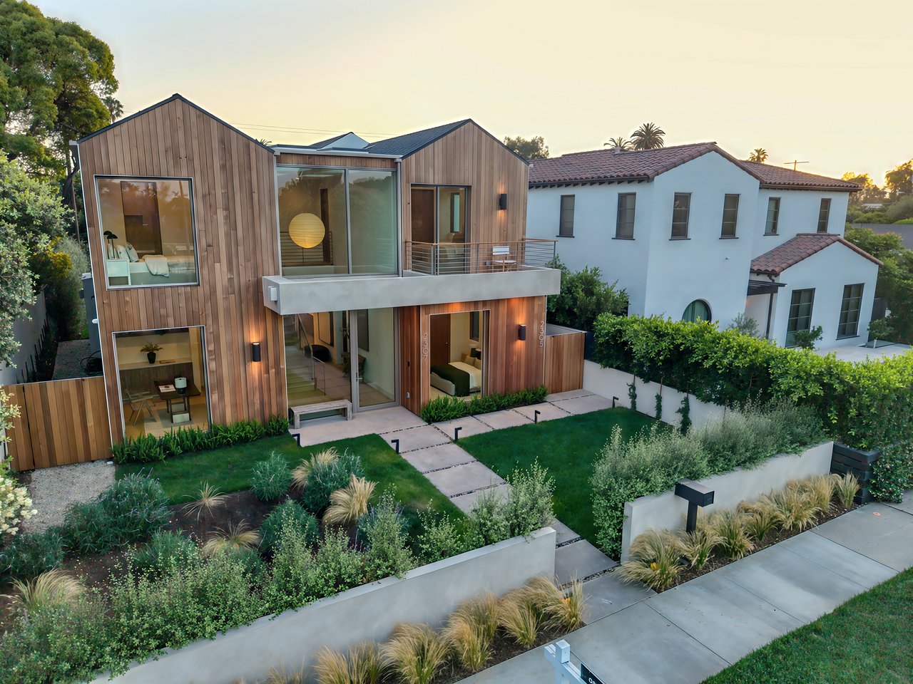 2307 Louella Ave
