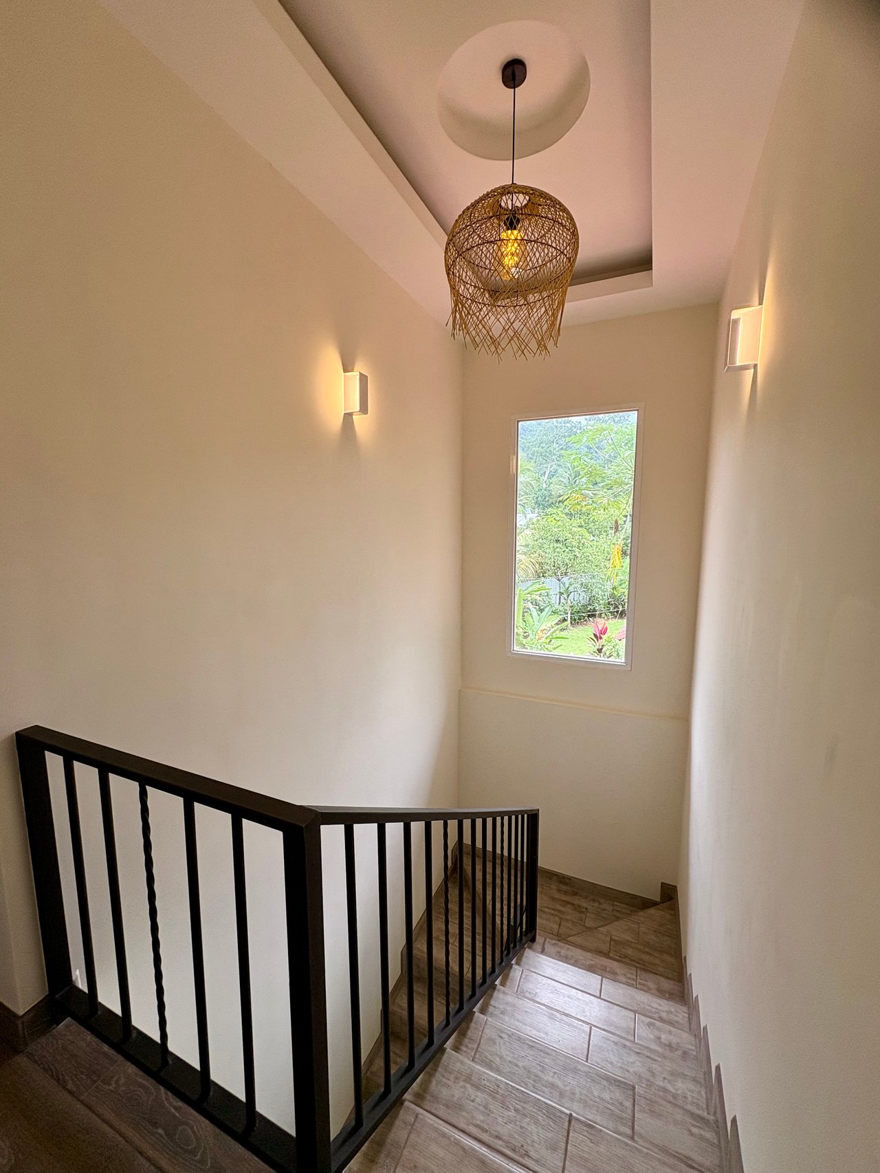 Riverside Jungle Home