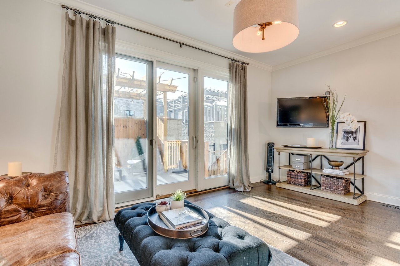Designer Showcase | 2047 W Erie Street | $1,099,900