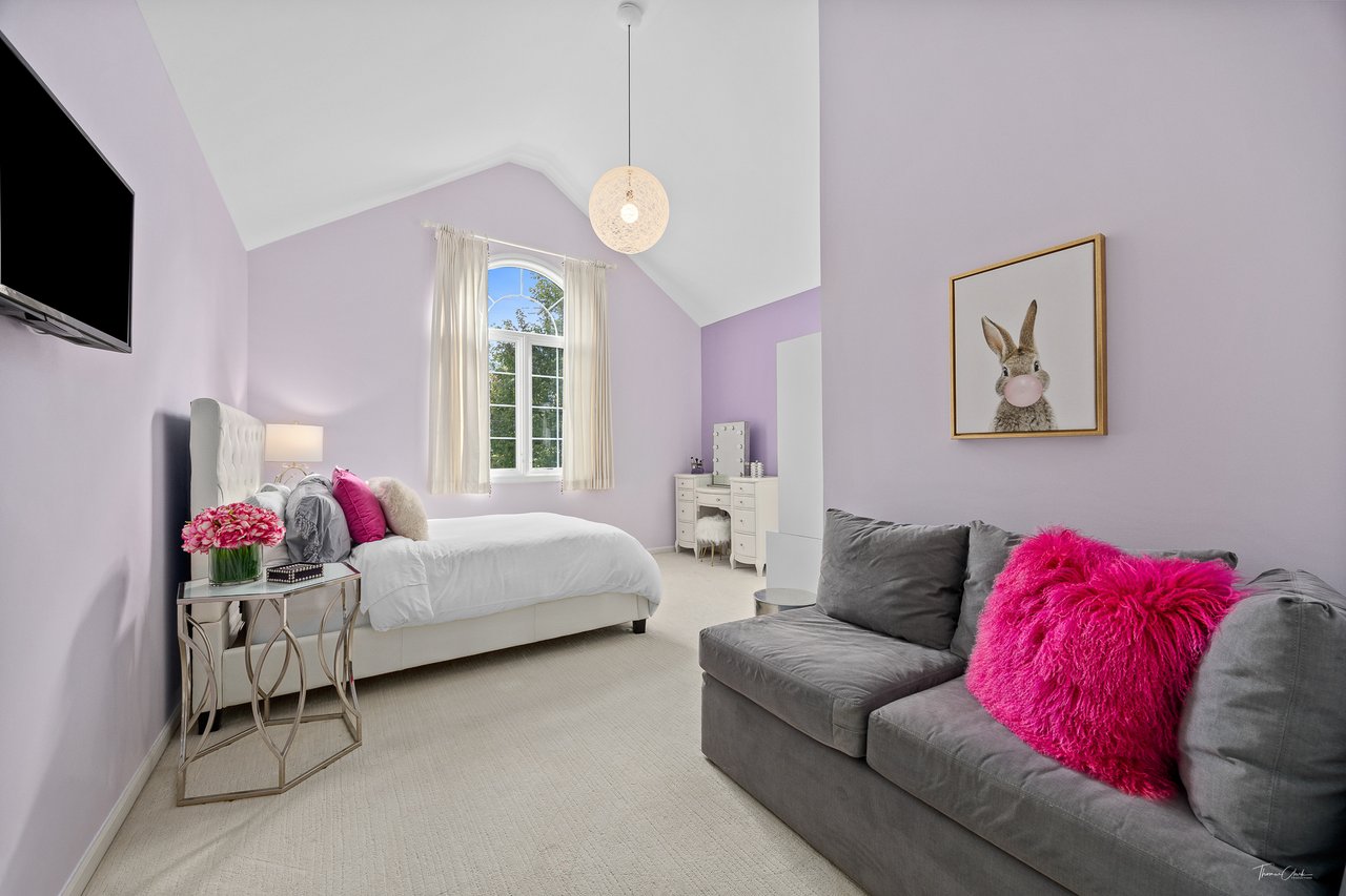 1950 Elmore Ave, Downers Grove