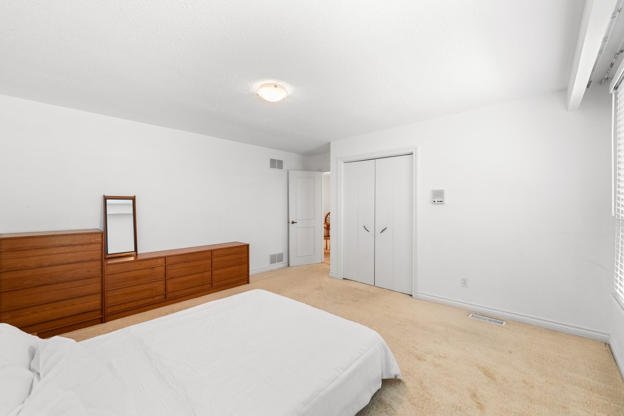 20 Arkendo Drive, Oakville