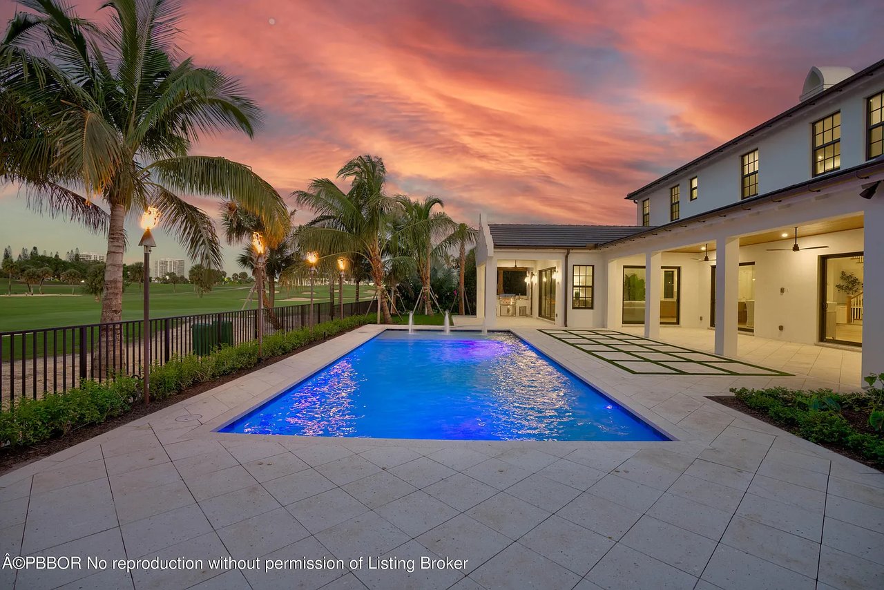 541 Greenway Dr, North Palm Beach, FL 33408