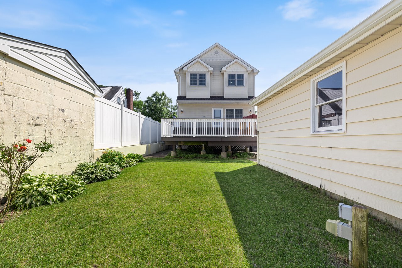 447 Forest Ave