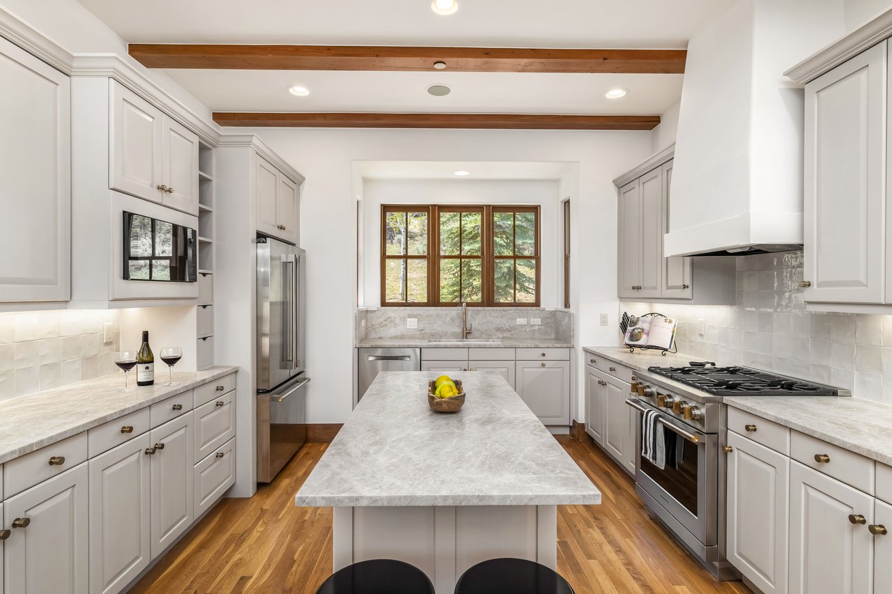 271 Eagles Glen Road