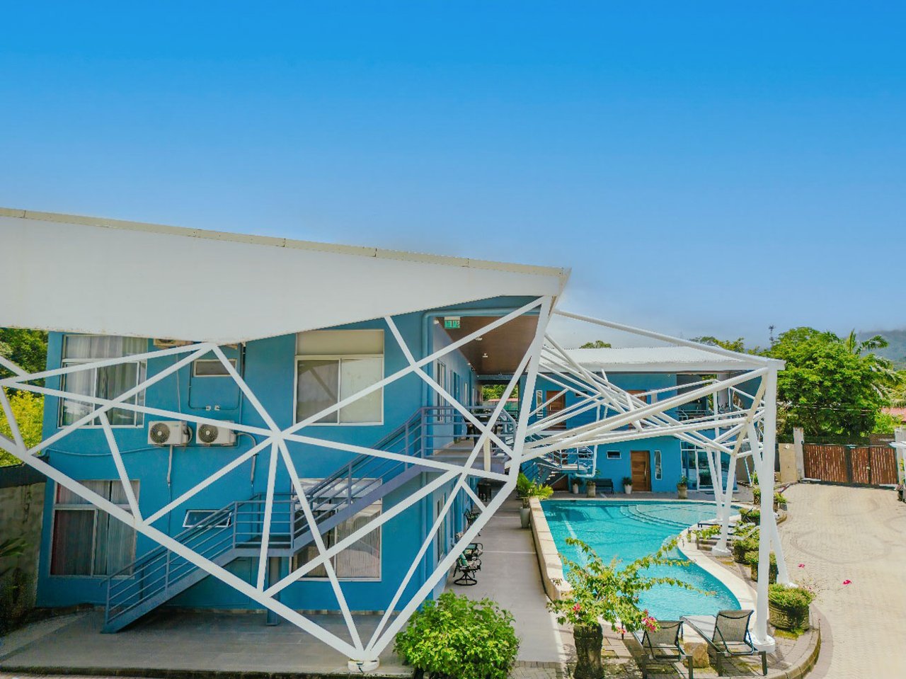 Resort-Hotel for Sale in Uvita – 12 Two-Bedroom Apartments & Pool