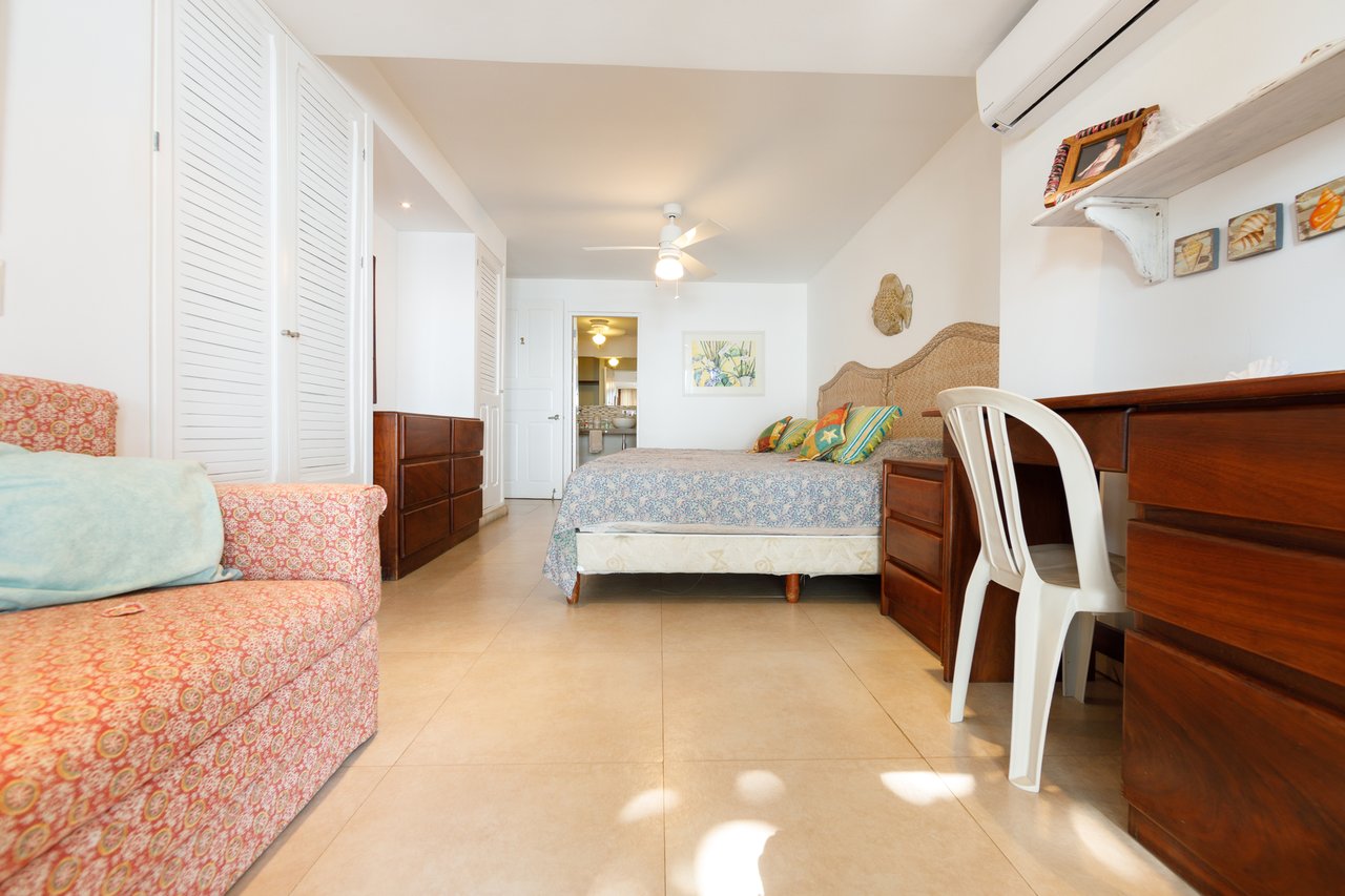 Beachfront Surf Villa, Jaco, Puntarenas
