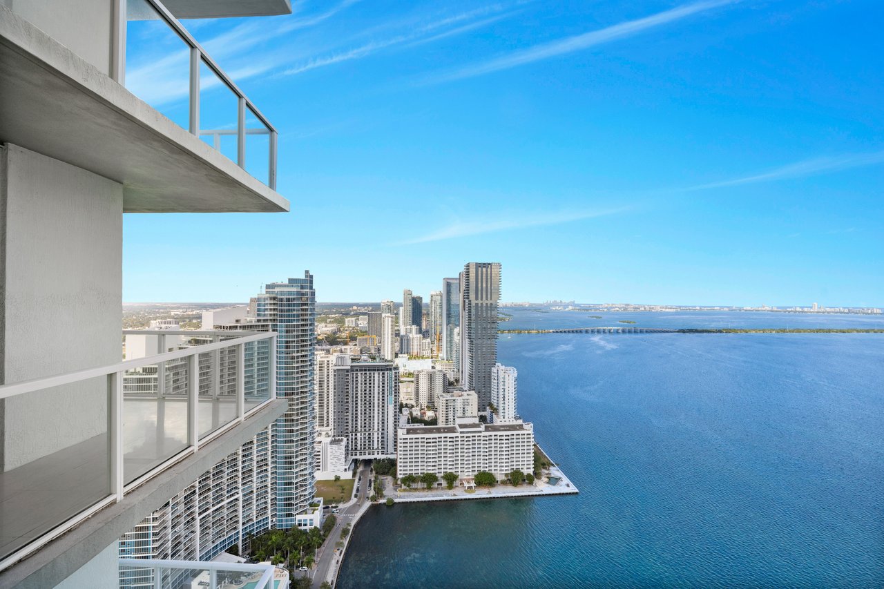 Quantum on the Bay Penthouse 4902