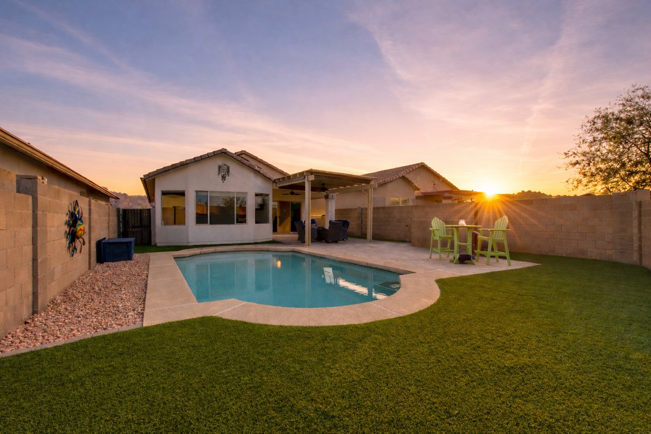 8242 S Hidden Trail Ct