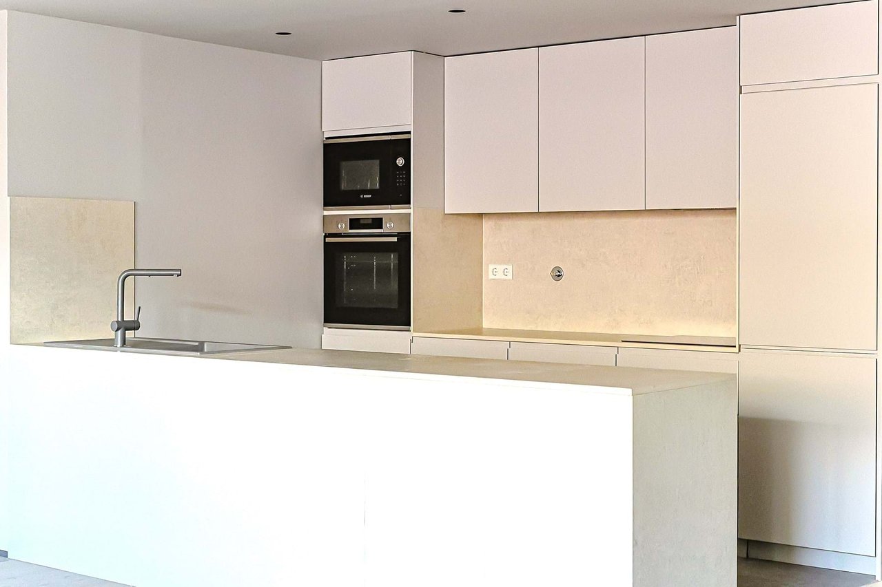 Stylish 2-Bedroom Apartment in the Heart of Lisbon with Exceptional Amenities
