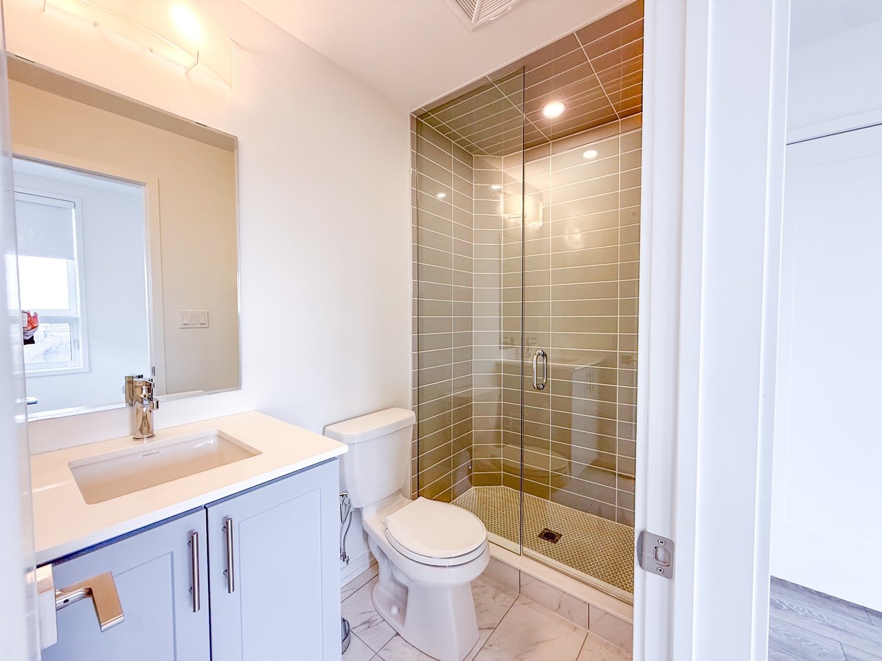 16 Lytham Green Circle