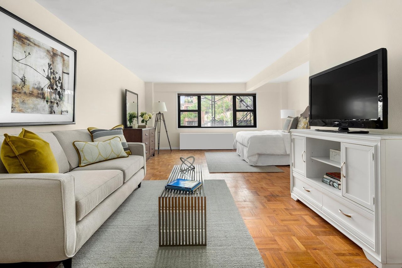 335 E 51st St, #8H