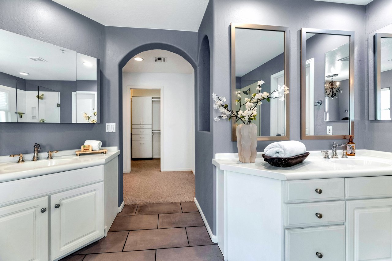 20802 N GRAYHAWK DR 1003,