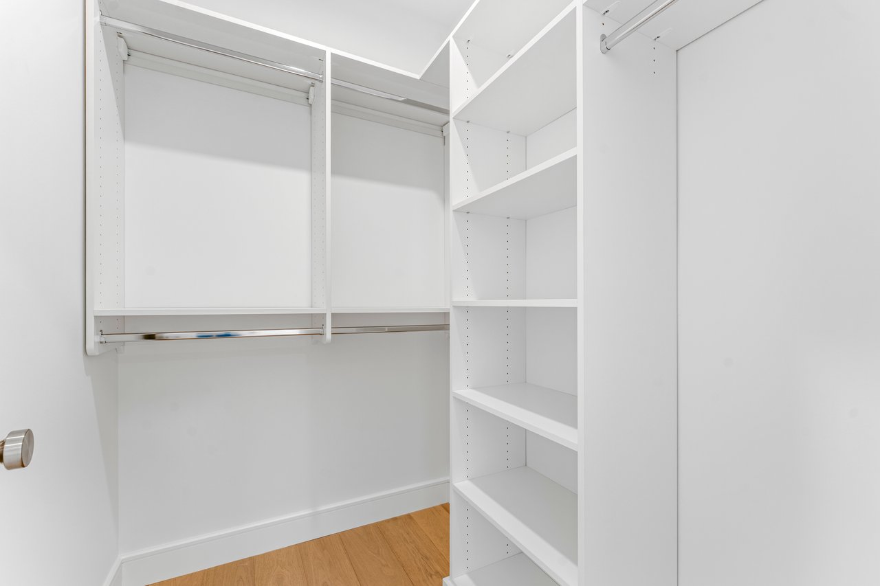 229 Bogert Pl