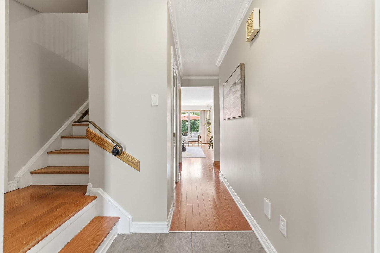 1616 Haig Blvd 5