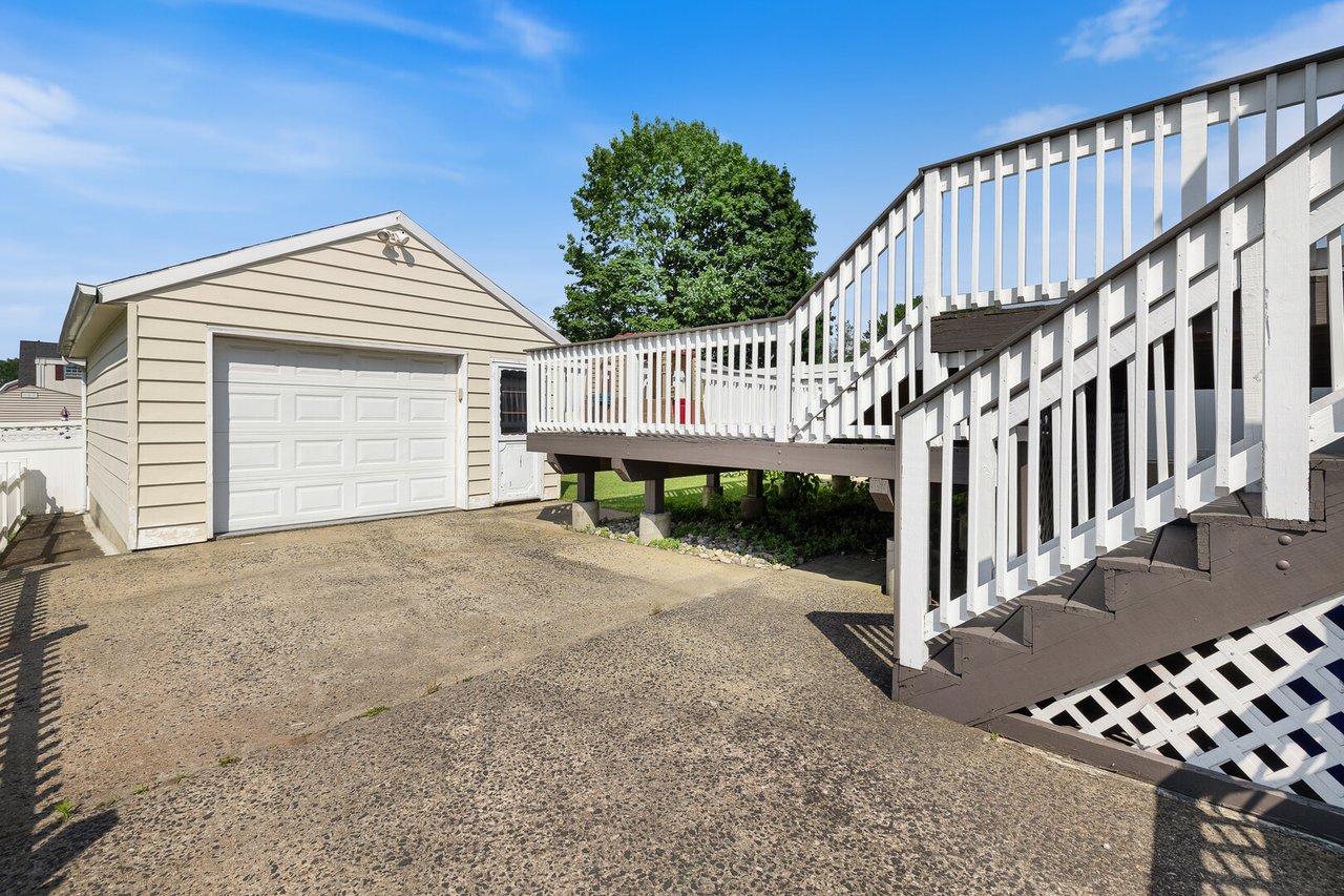 447 Forest Ave