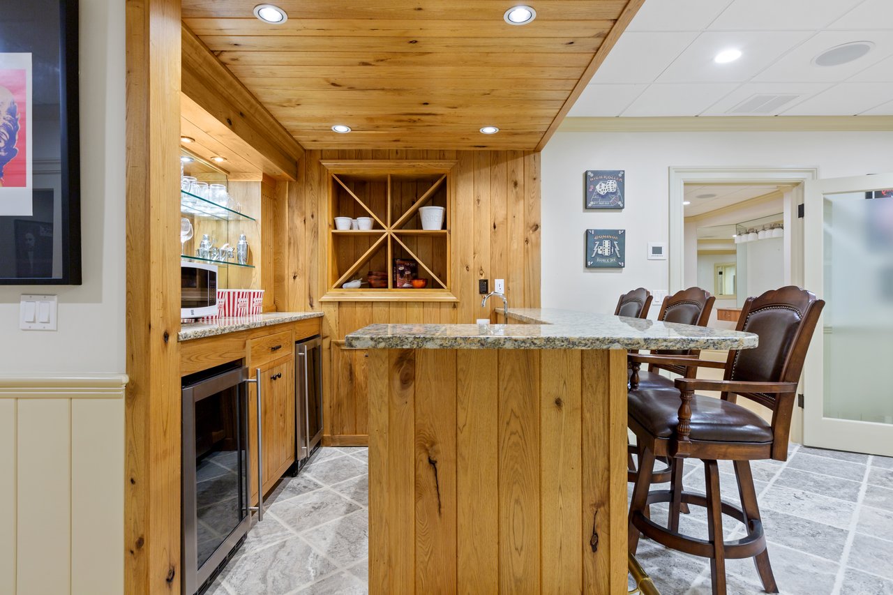 Spectacular Oyster Harbors Estate