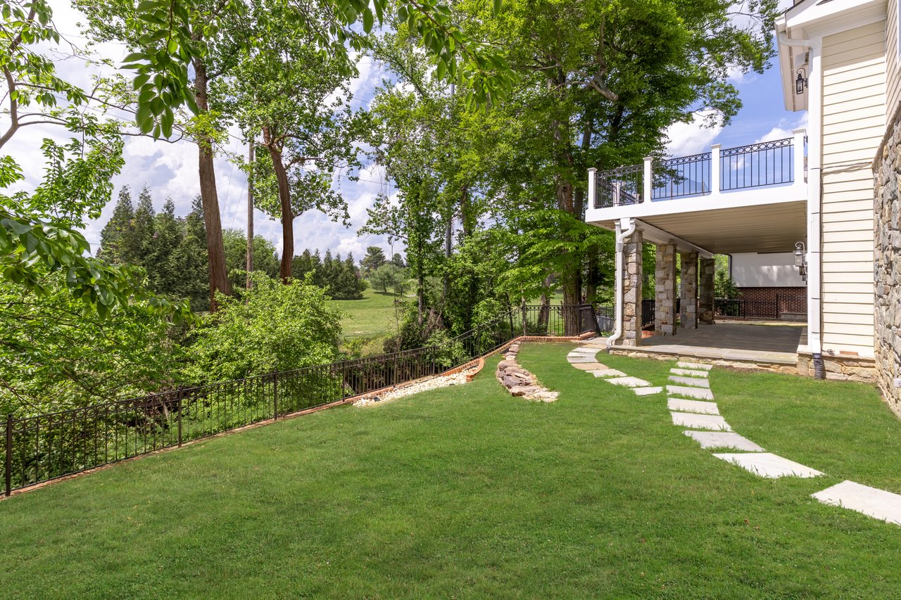6412 Garnett Drive