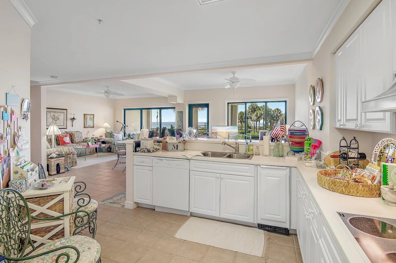 4501 Southwinds Dr #4501