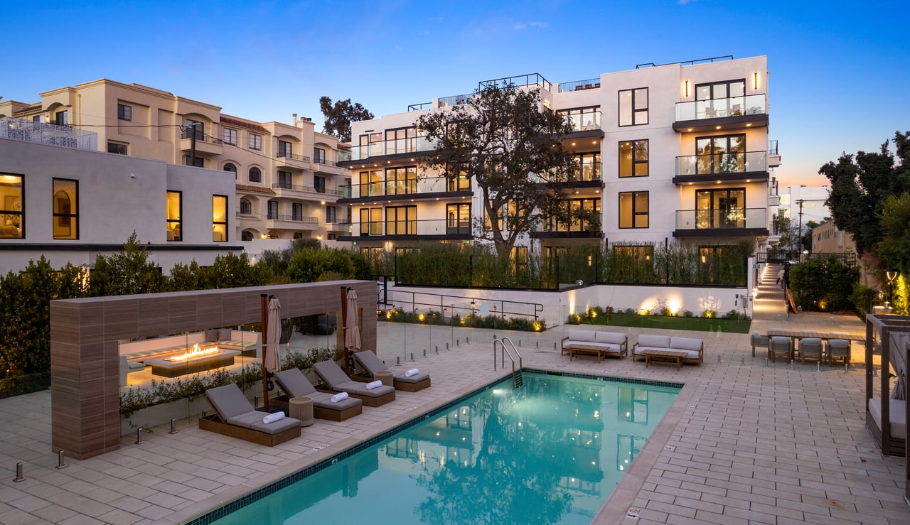 505 S Barrington Ave #410, Brentwood