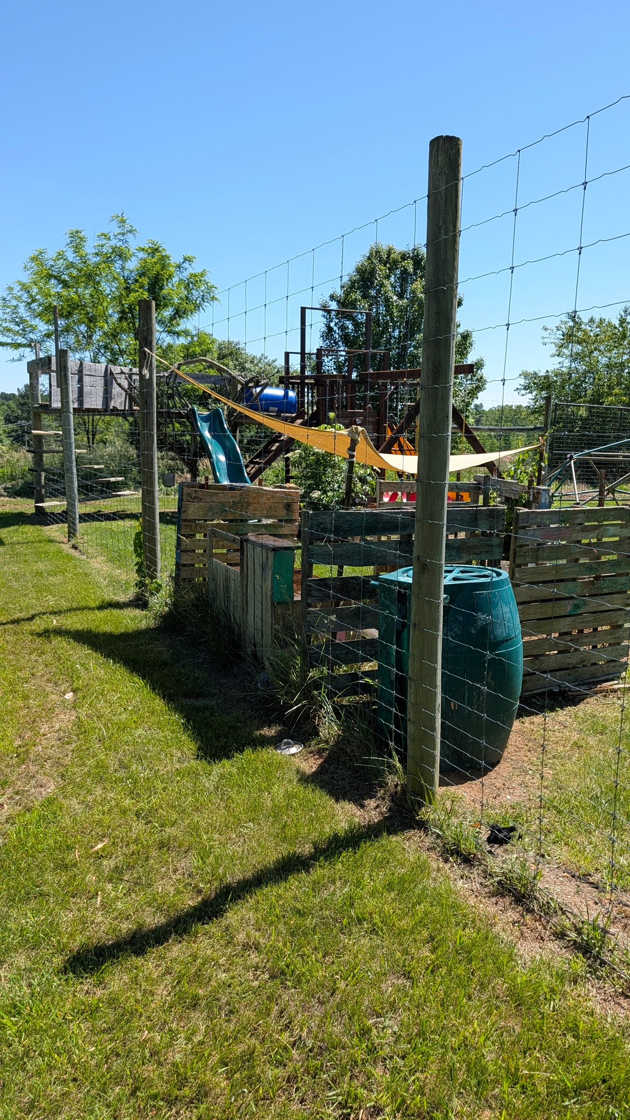 Potomac Vegetable Farms, The Purcellville Stand