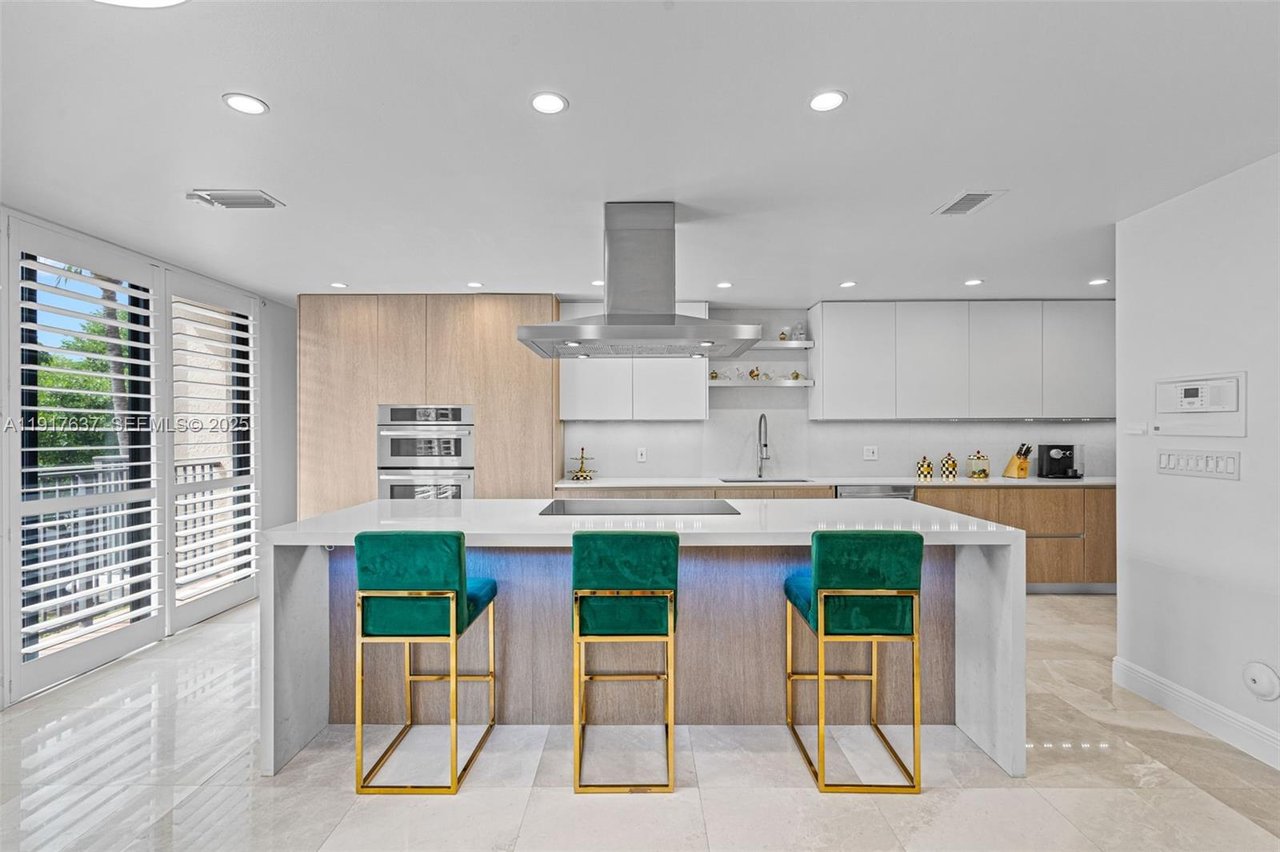 New To The Market: 16124 Paradise Point Dr #6124, Palmetto Bay, FL | Townhome in Luxurious Paradise Point for Sale
