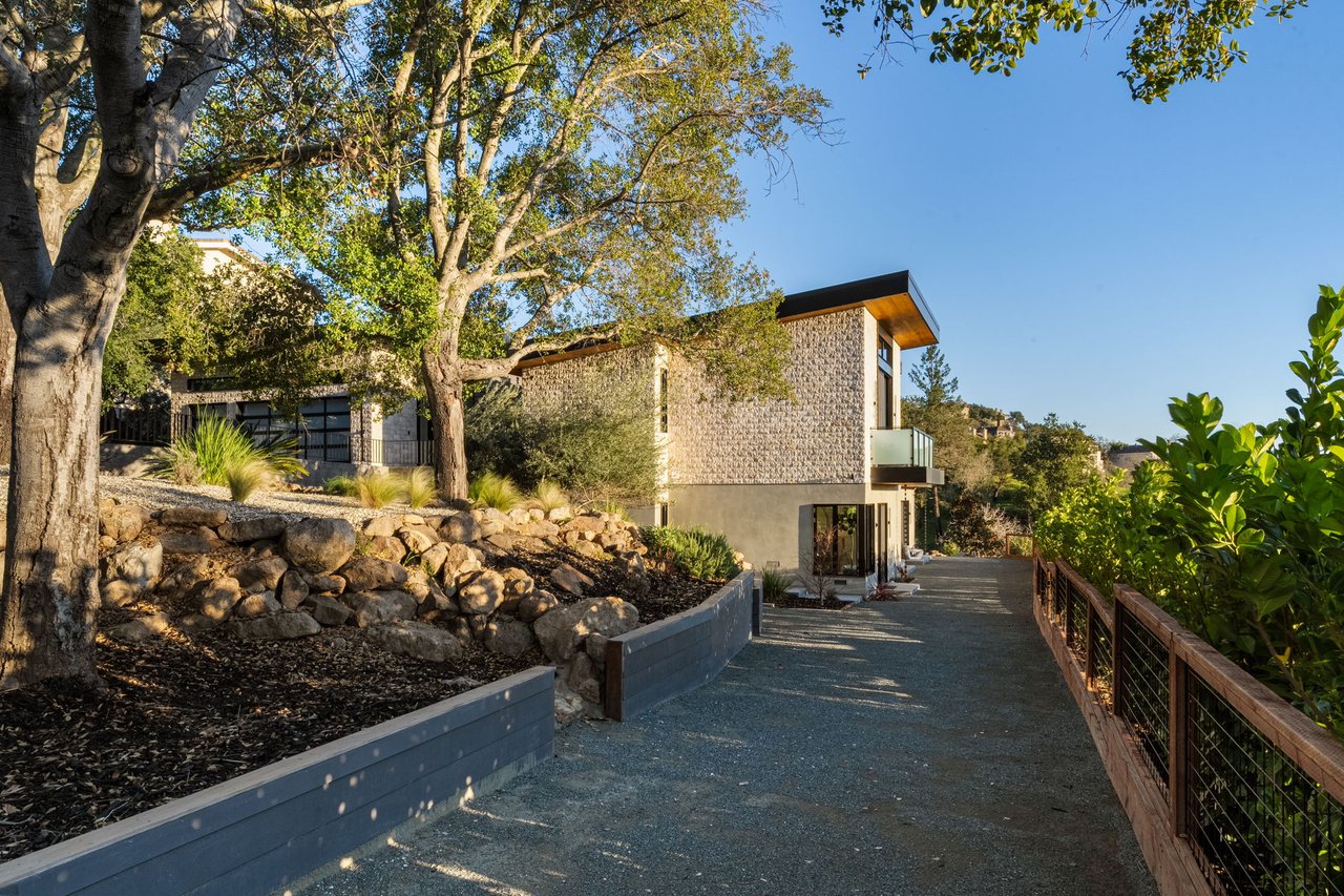 105 Canyon Drive
