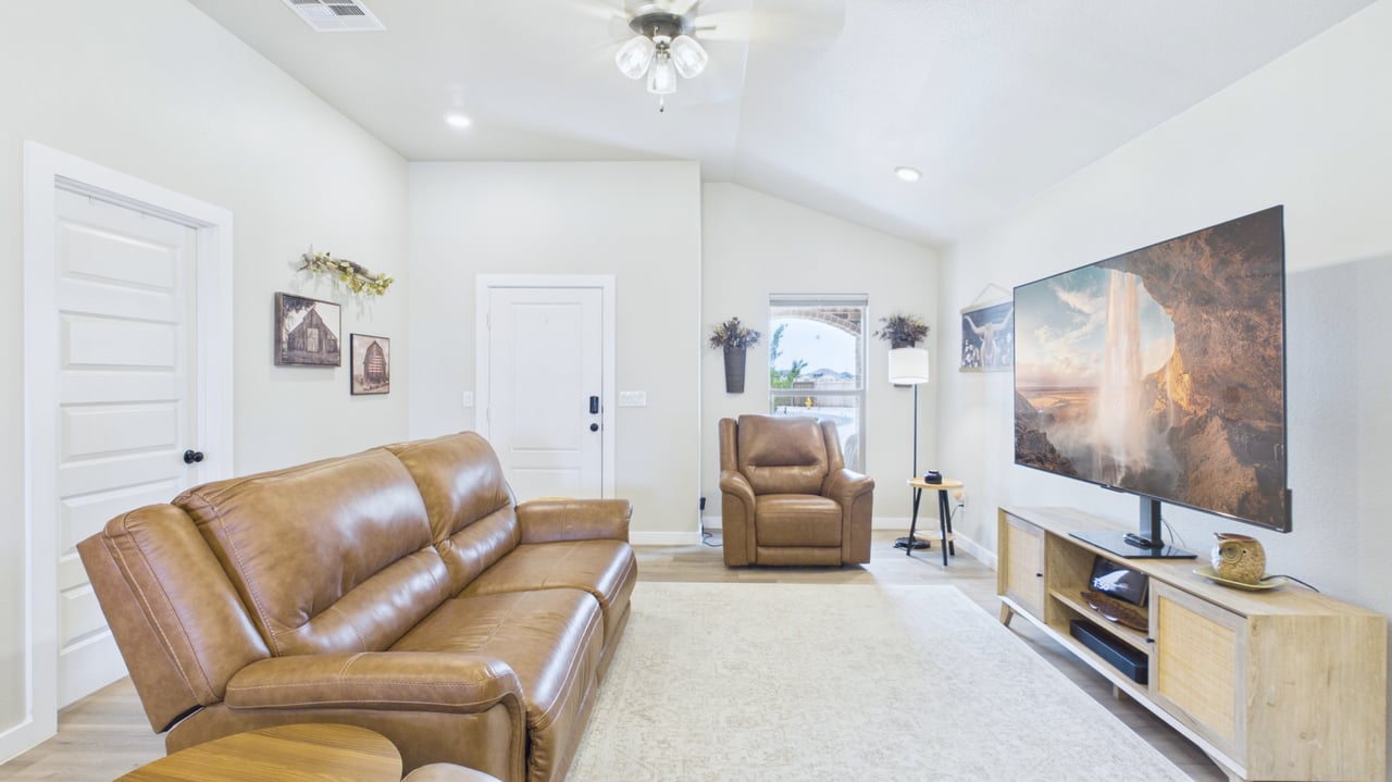 6108 Purtis Creek