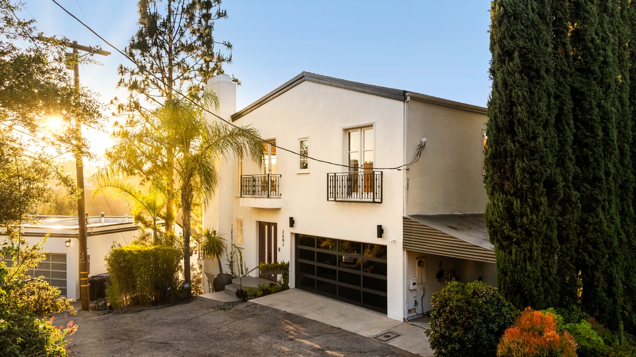 2591 Leicester Dr, Hollywood Hills