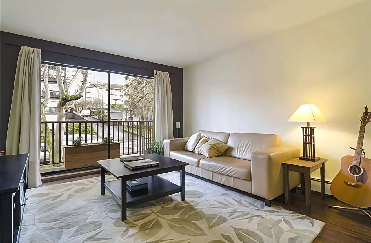 131 W 4th St, #213