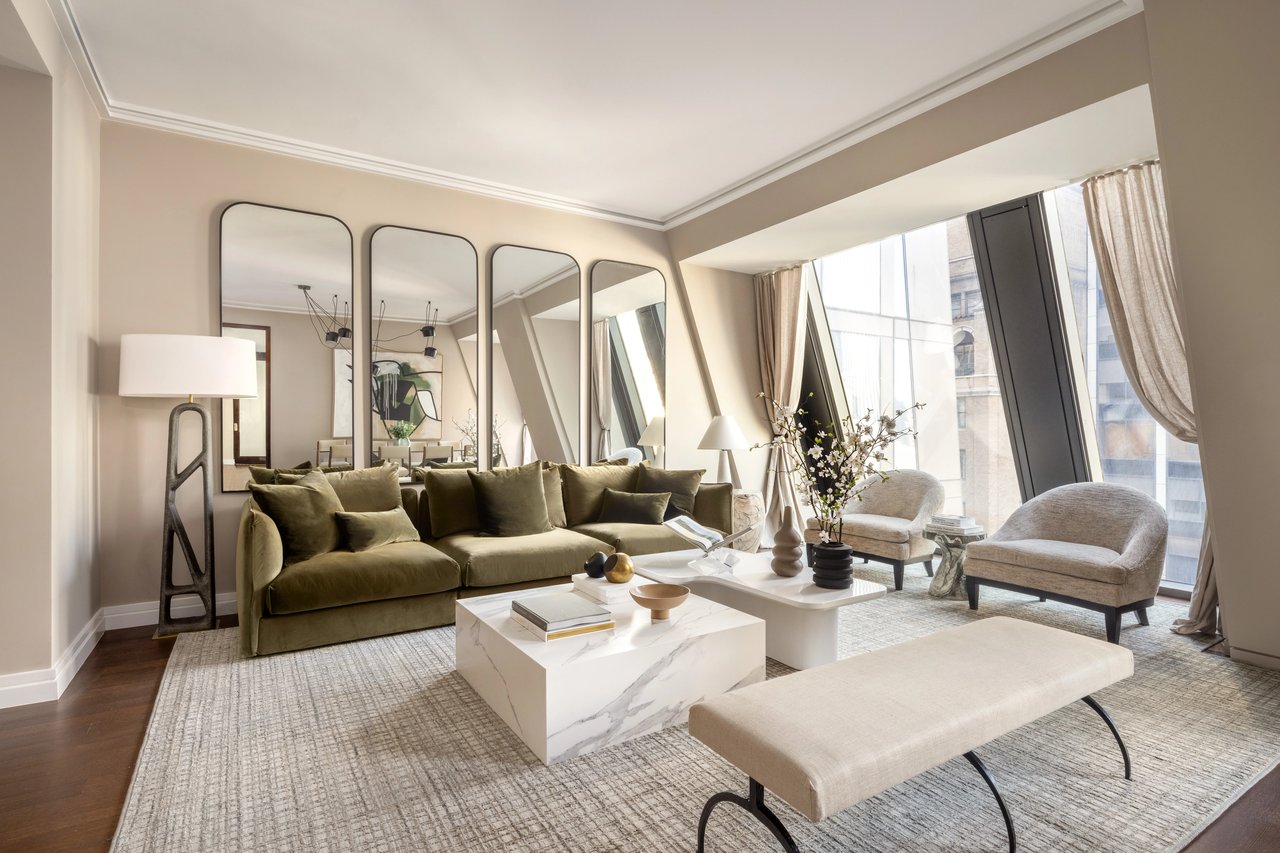 53 W 53rd St, #19B