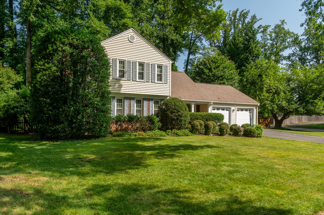 9606 Whitecedar Ct