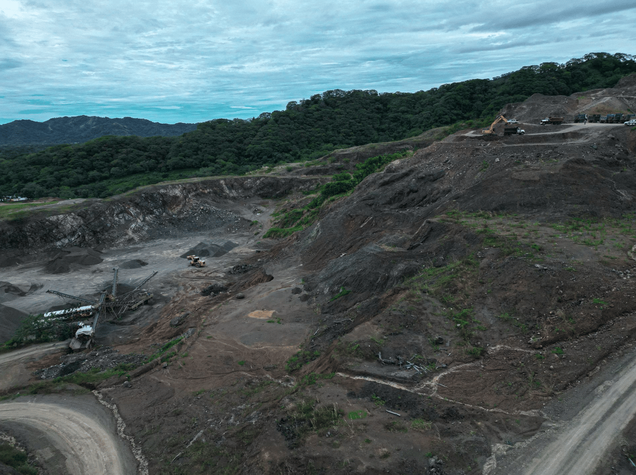 Palo De Arco Tajo - Land Fro Material Extraction - Income Opportunity