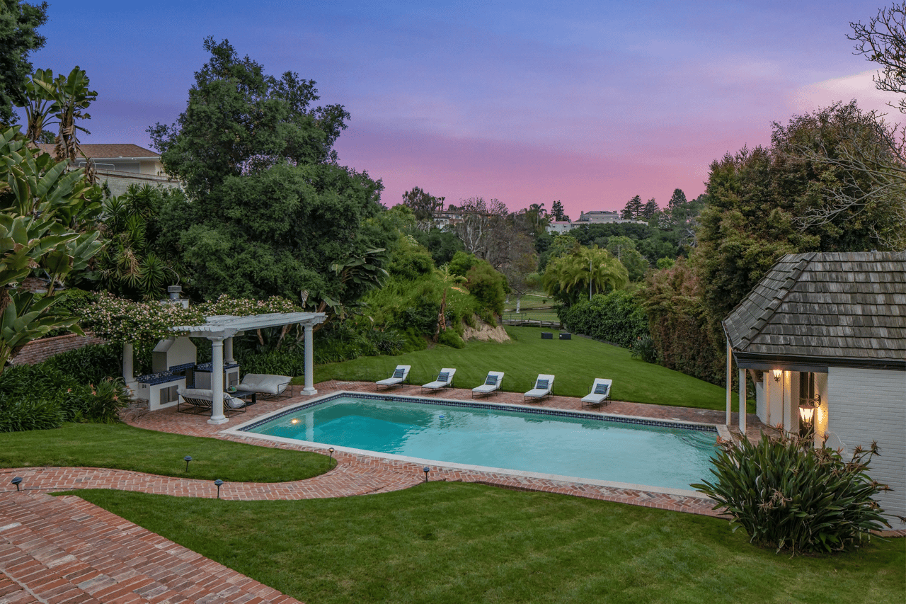 10981 Bellagio Rd