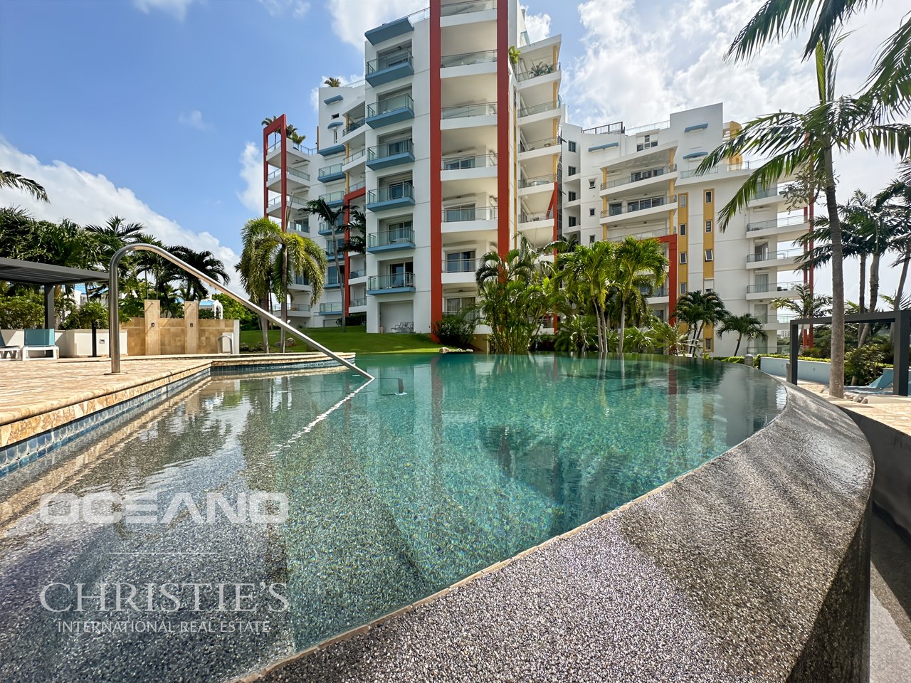 AQUAMARINA - BEAUTIFUL AND CONTEMPORARY DESIGNED 2 BEDROOM CONDOMINIUM