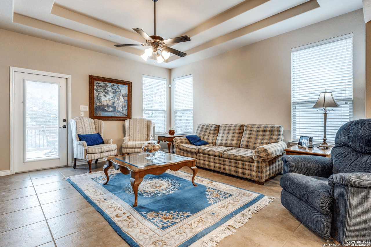 23322 Woodlawn Ridge