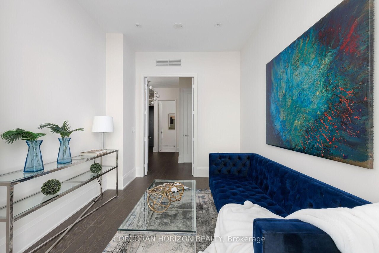 PENTHOUSE OPULENCE BY THE EGLINTON LRT