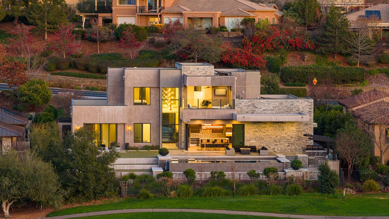 4573 Greenview Drive