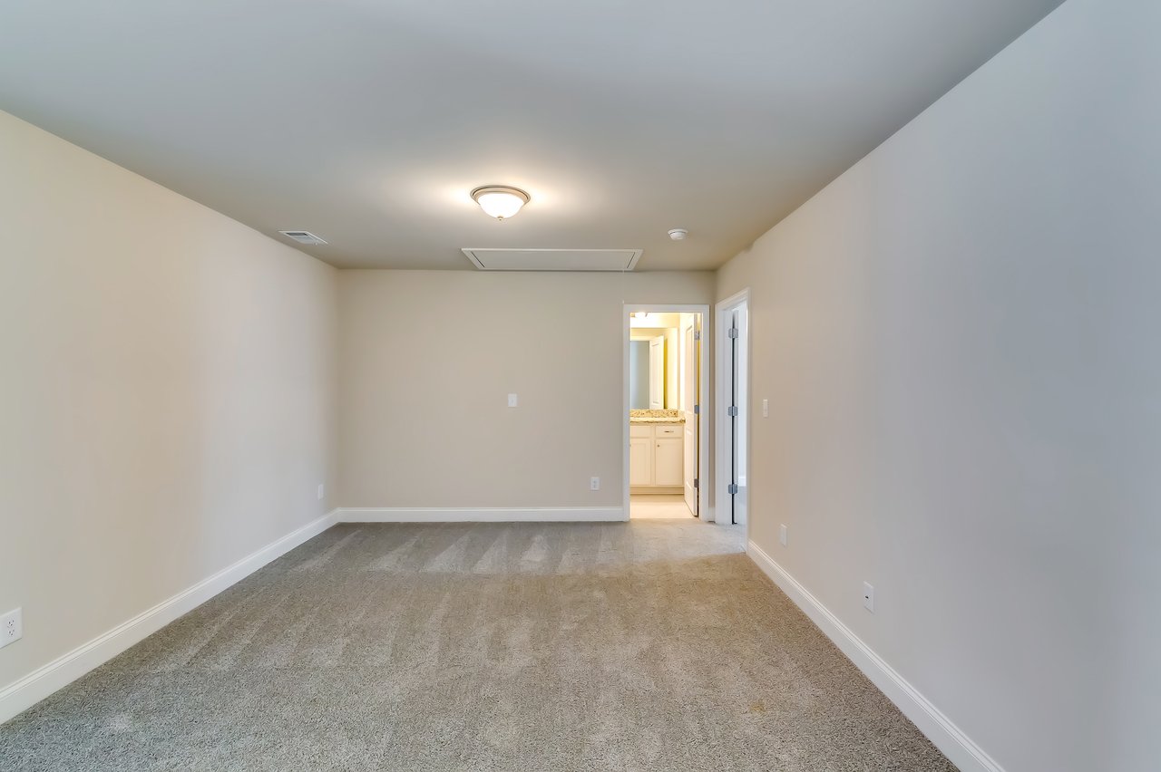 407 Shoals Trl