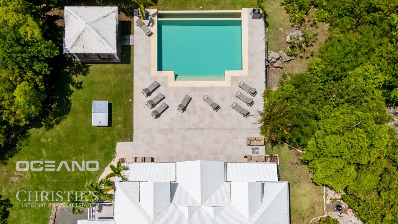 A Rare Property in the Heart of Terres Basses