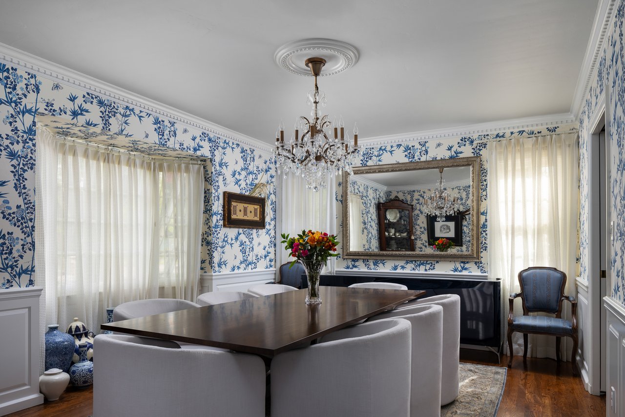 917 ENCANTO Drive SW