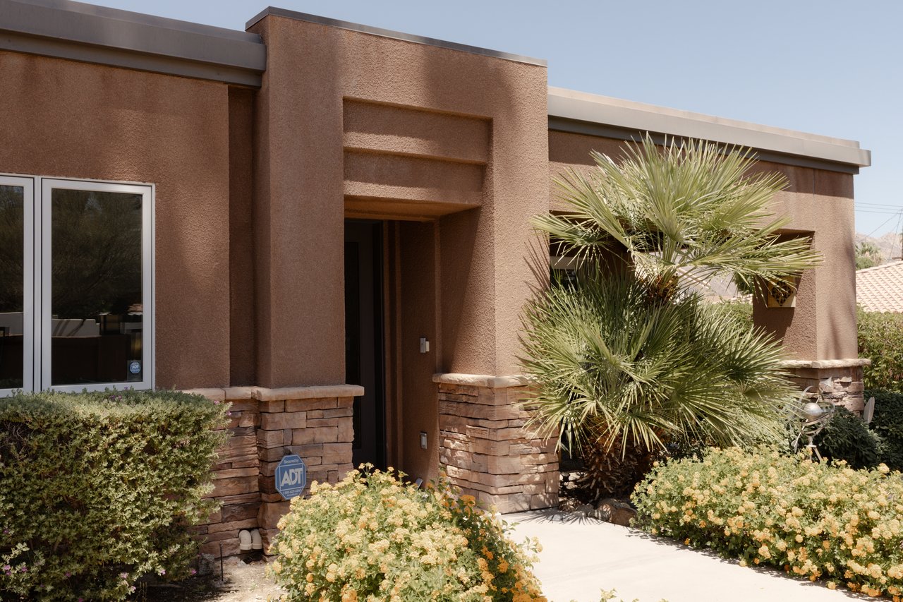 52883 Eisenhower Drive, La Quinta Cove: Five Bedrooms, a Casita, and a Backyard Built for Company