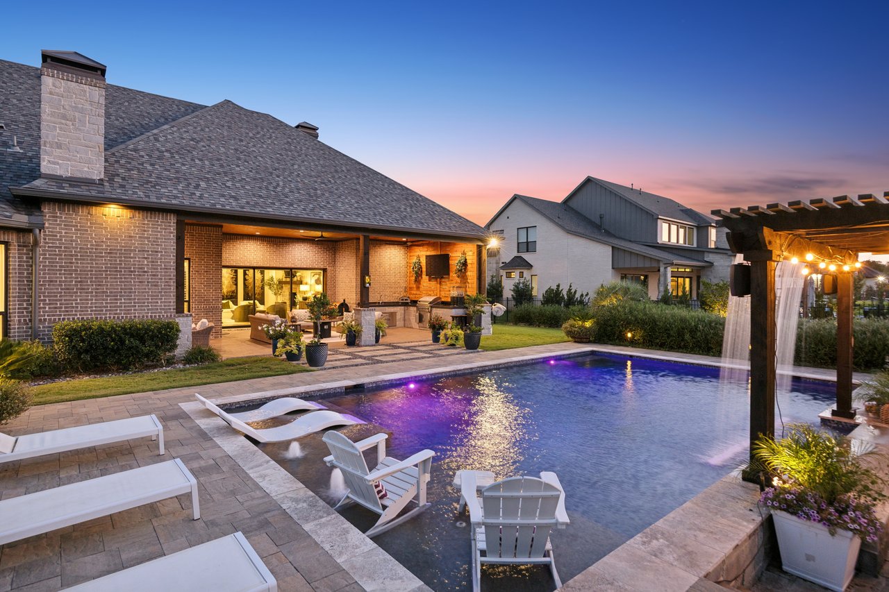 317 Knights Trail