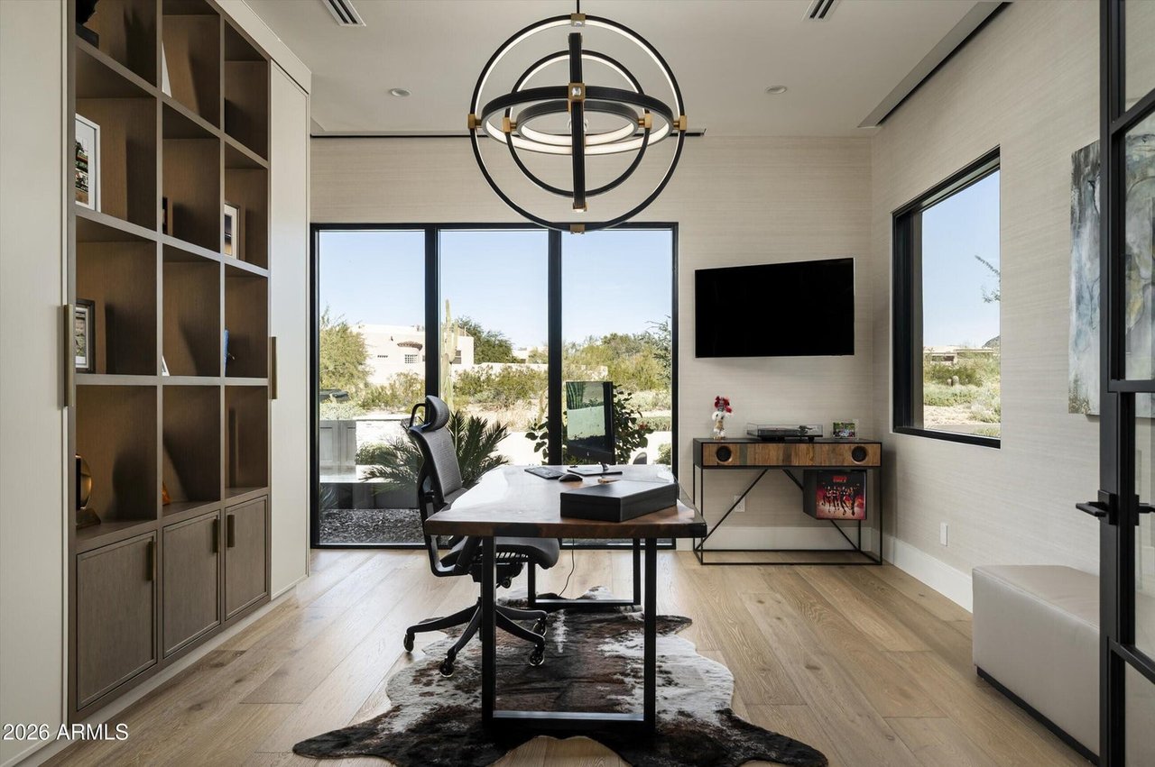 9245 E RIMROCK Drive