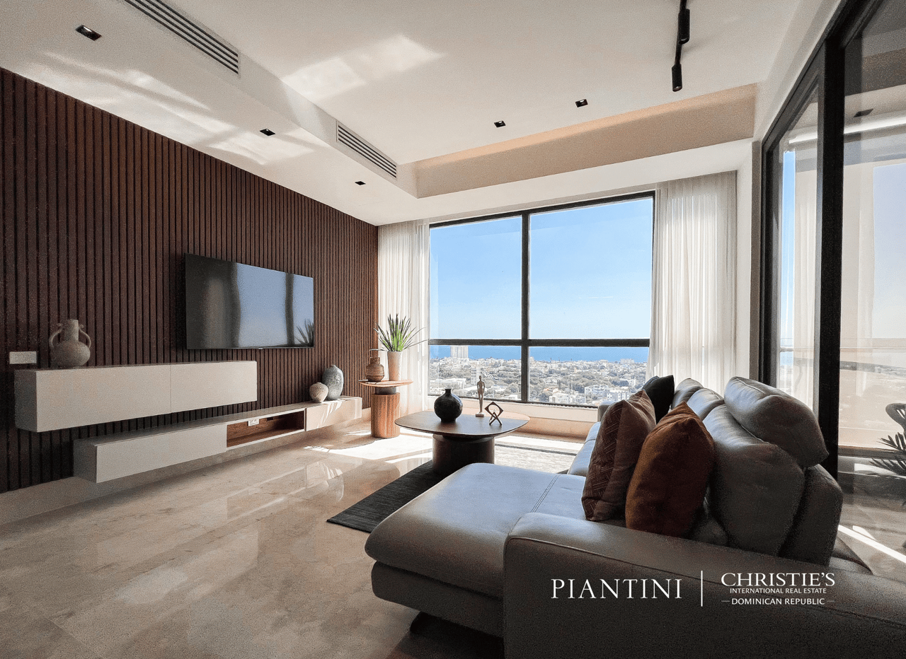 Modern Luxe, Santo Domingo