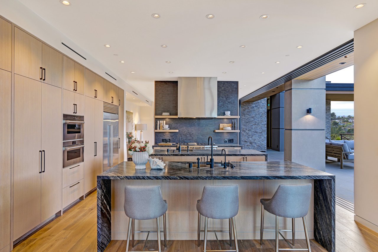 Modern Luxury - Completed in 2020