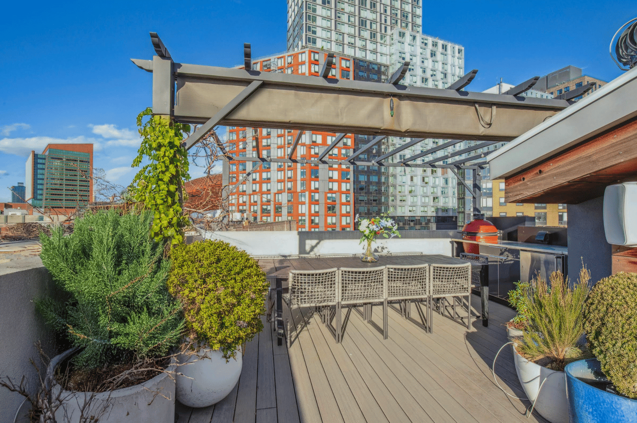 Private Roof Deck