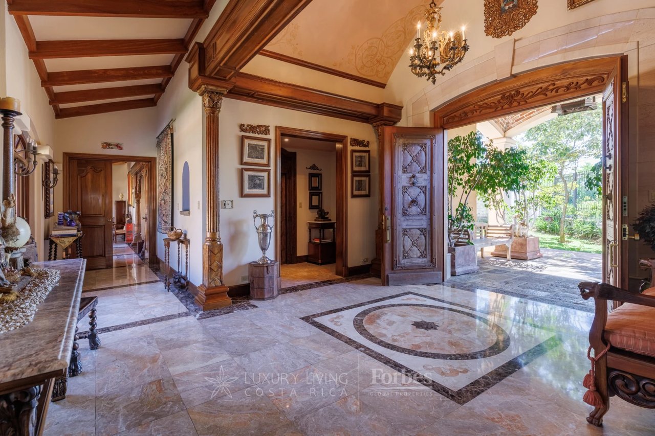 1278 - Valart Estate - An oasis in the city with mixed land use in Real Cariari